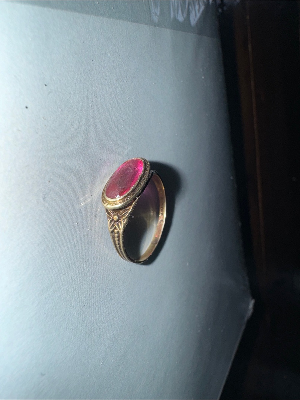 Vintage Gold Ring with Pink Oval Stone